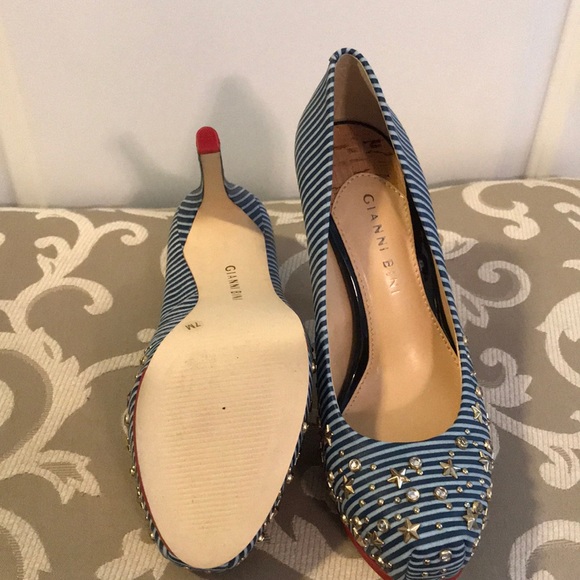 Rhinestone/Studded Gianni Bini heels NWOT - Picture 3 of 3